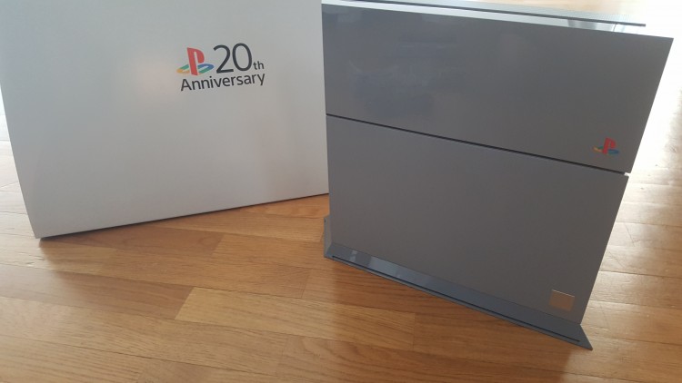 PS4Collector20th-anniversary-13